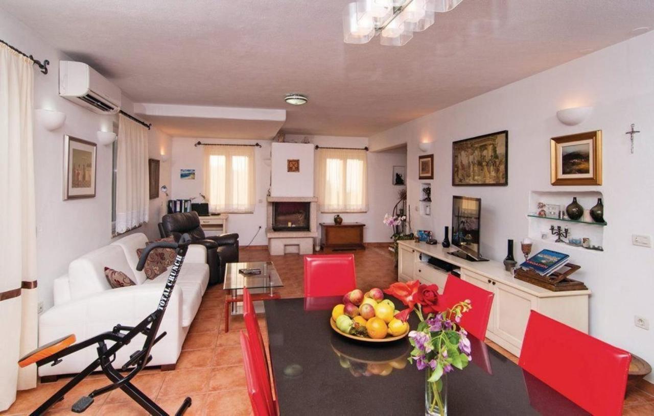 Villa Angelina Supetar Mirca  Экстерьер фото